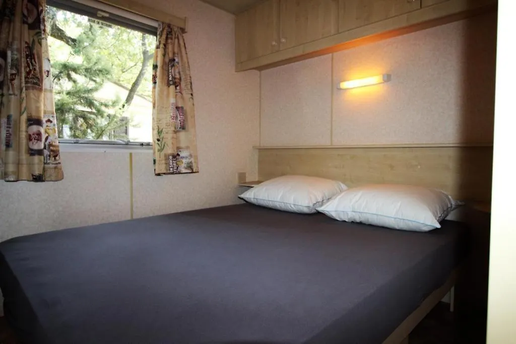 Harbers Zonvakanties Chalets Met Airco Camping Lei Suves Roquebrune Sur Argens 프랑스
