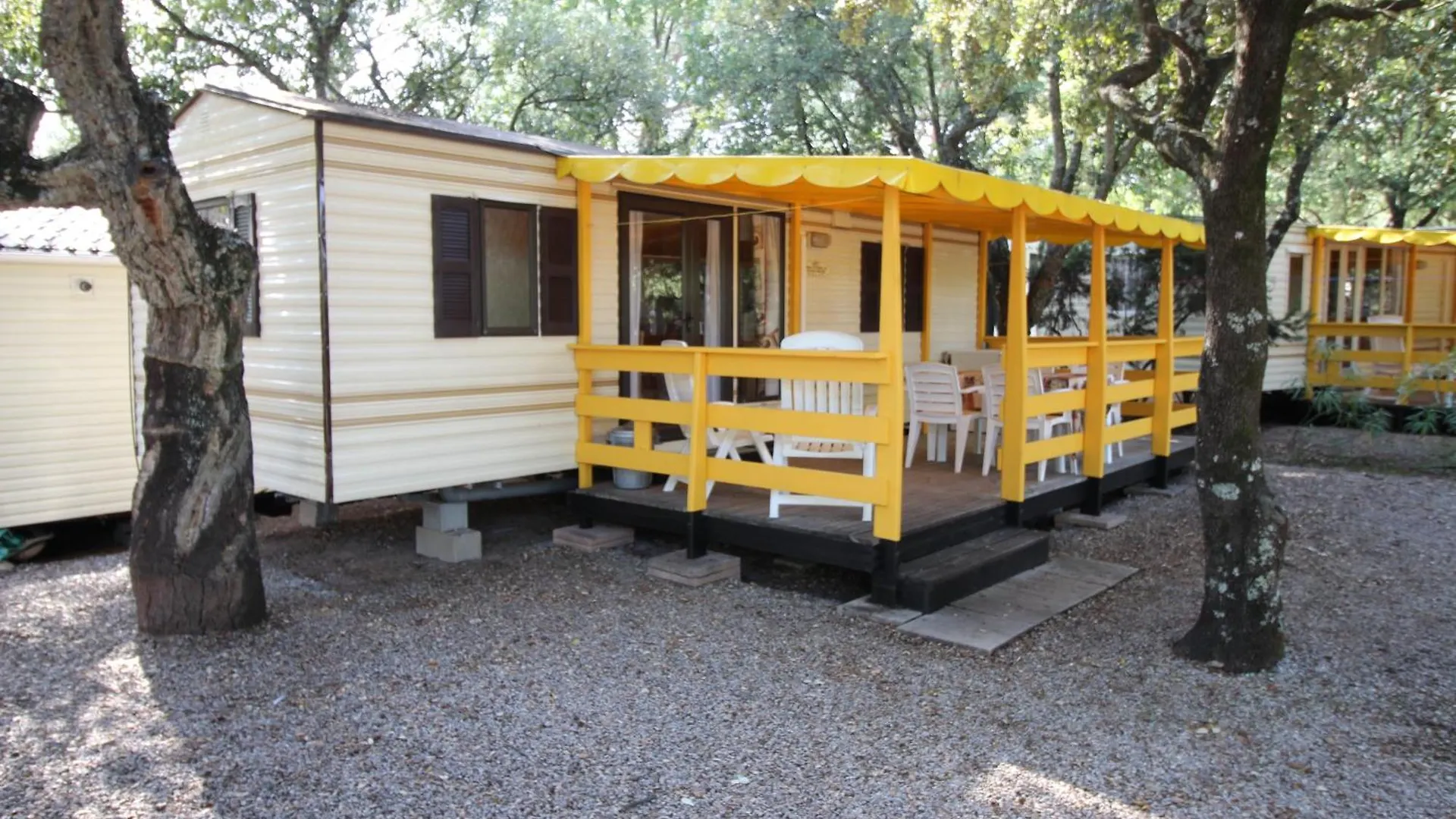 Harbers Zonvakanties Chalets Met Airco Camping Lei Suves Roquebrune Sur Argens 0*, 로크부른수르알젠스