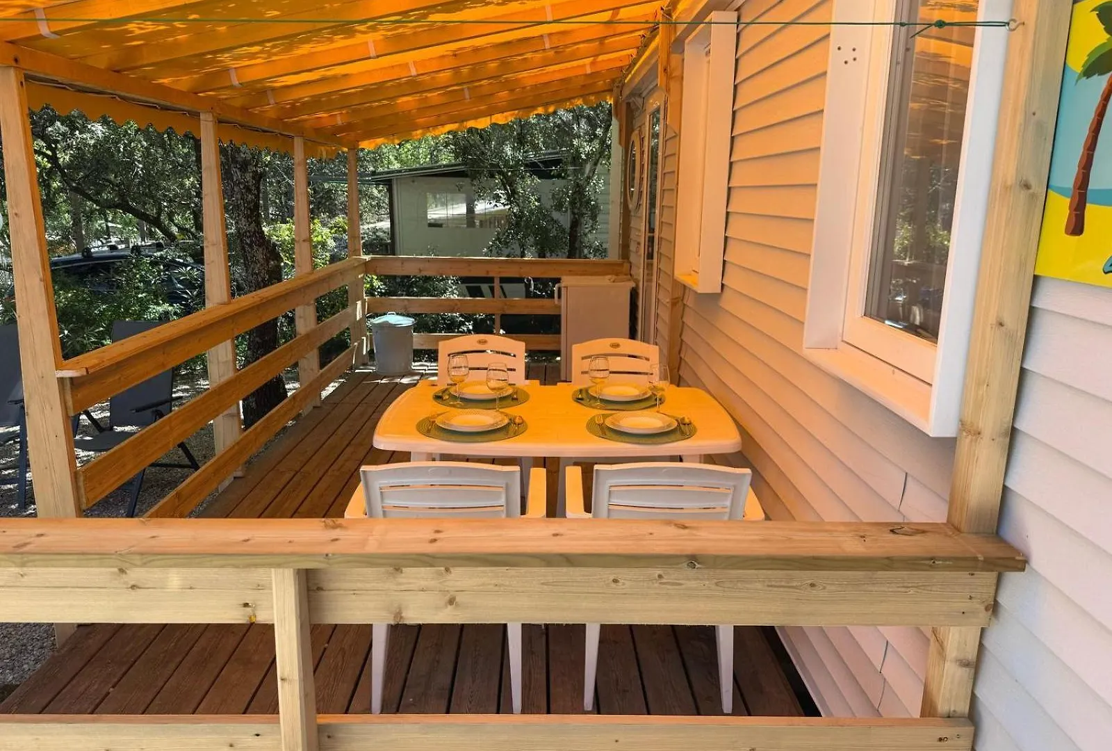 Harbers Zonvakanties Chalets Met Airco Camping Lei Suves Roquebrune Sur Argens  로크부른수르알젠스