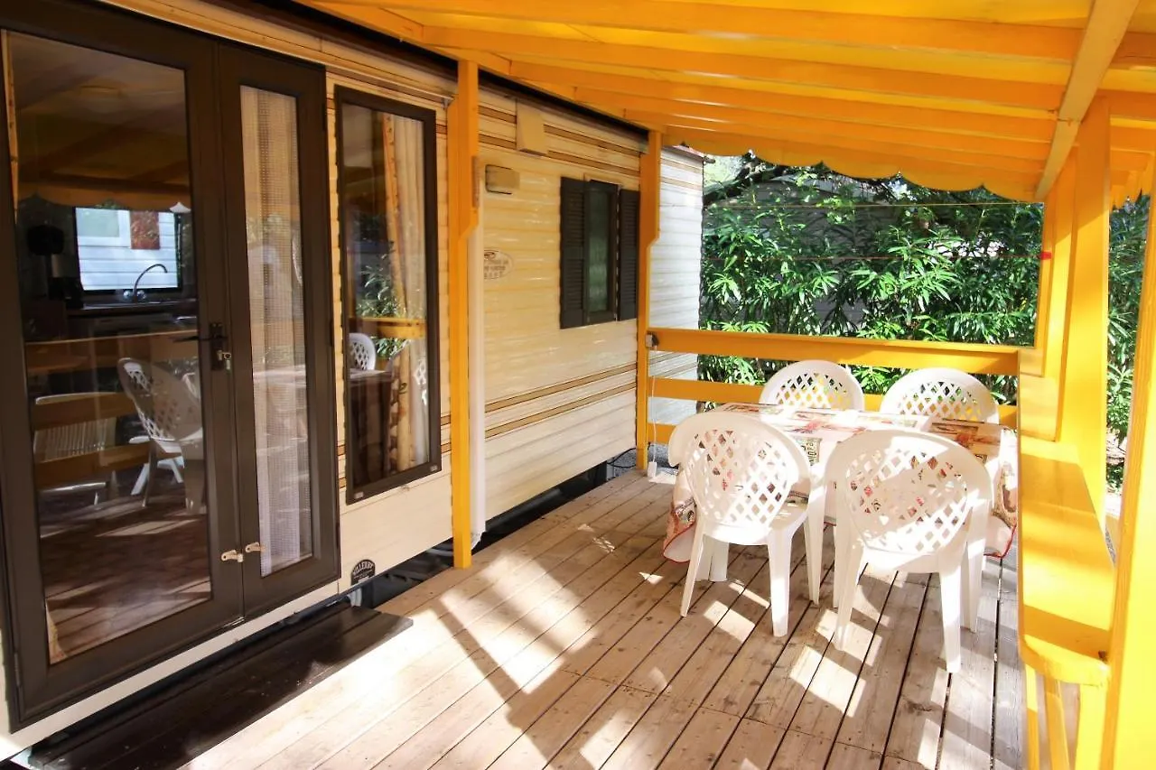 Harbers Zonvakanties Chalets Met Airco Camping Lei Suves Roquebrune Sur Argens