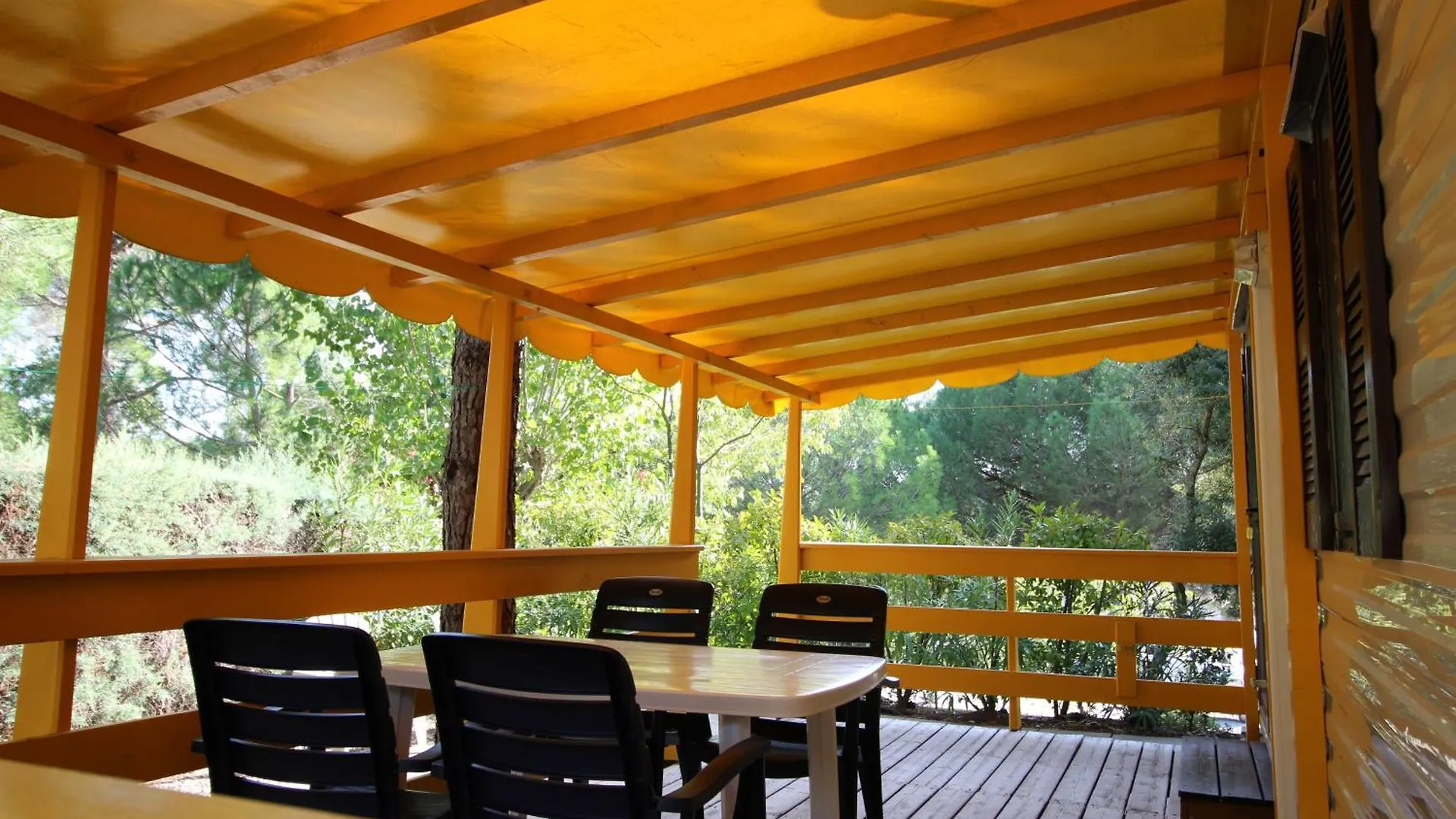 Harbers Zonvakanties Chalets Met Airco Camping Lei Suves Roquebrune Sur Argens France