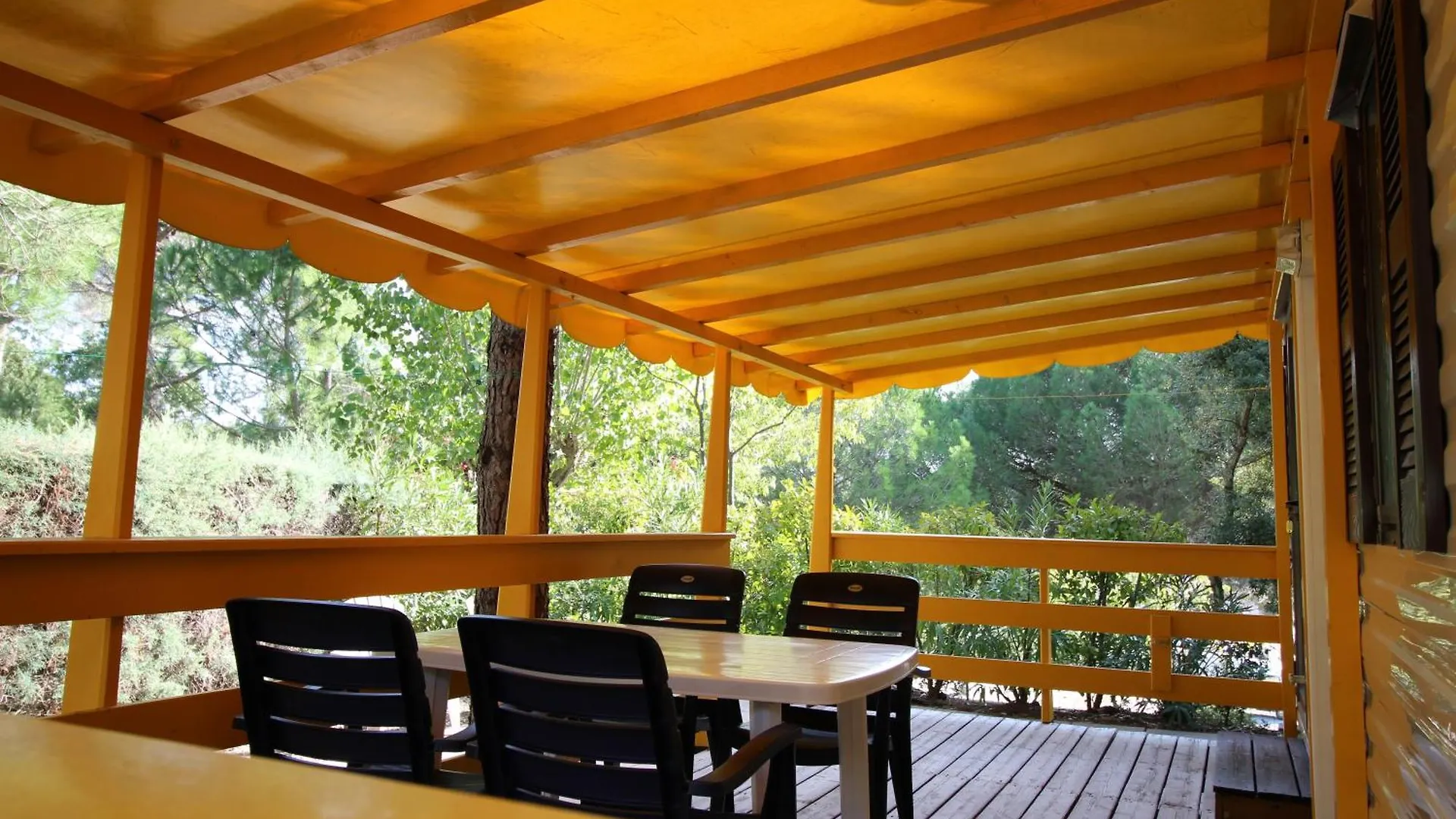 Harbers Zonvakanties Chalets Met Airco Camping Lei Suves Roquebrune Sur Argens Roquebrune-sur Argens